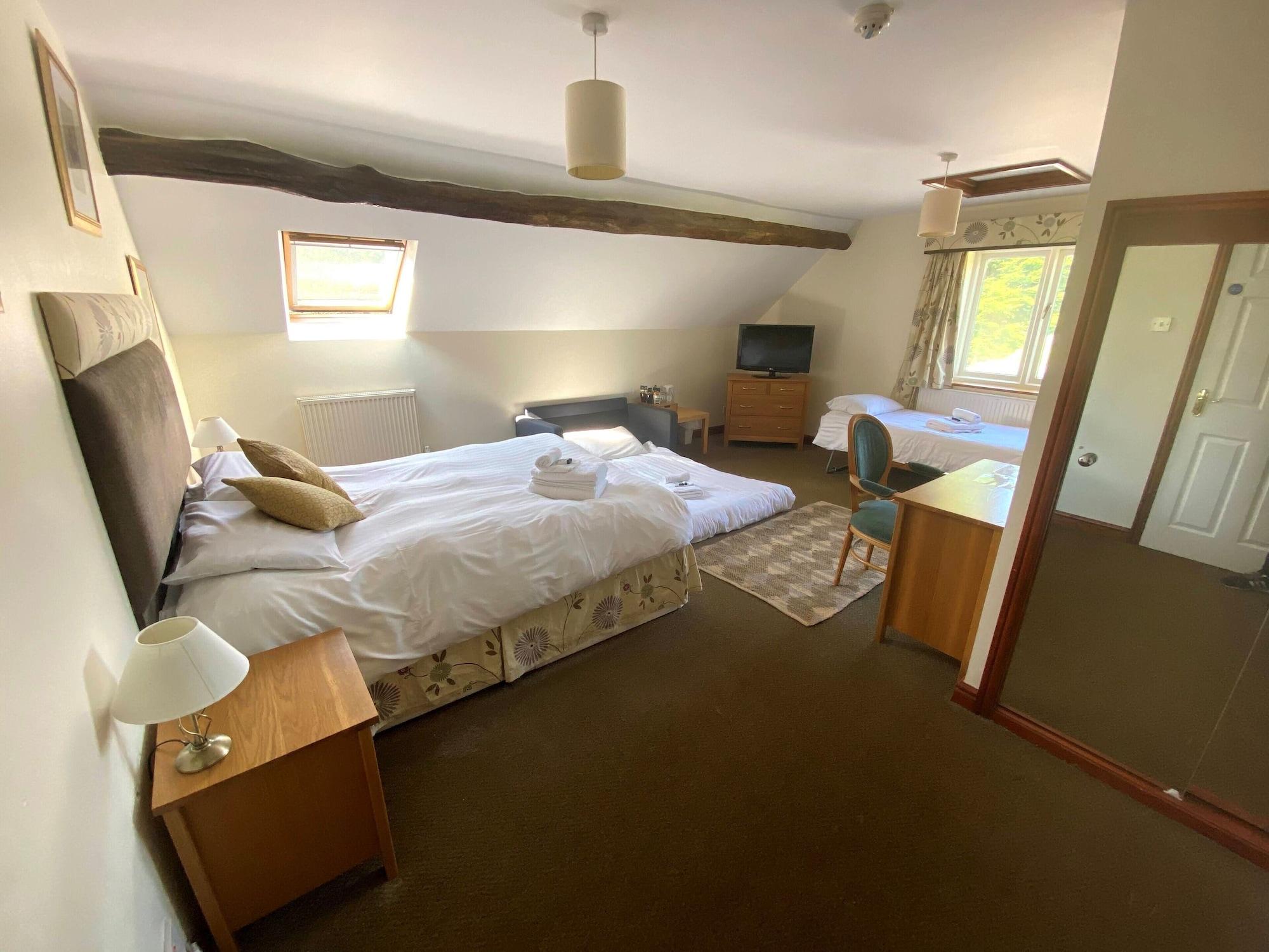 アッシュボーン The Royal Oak Bed & Breakfast エクステリア 写真
