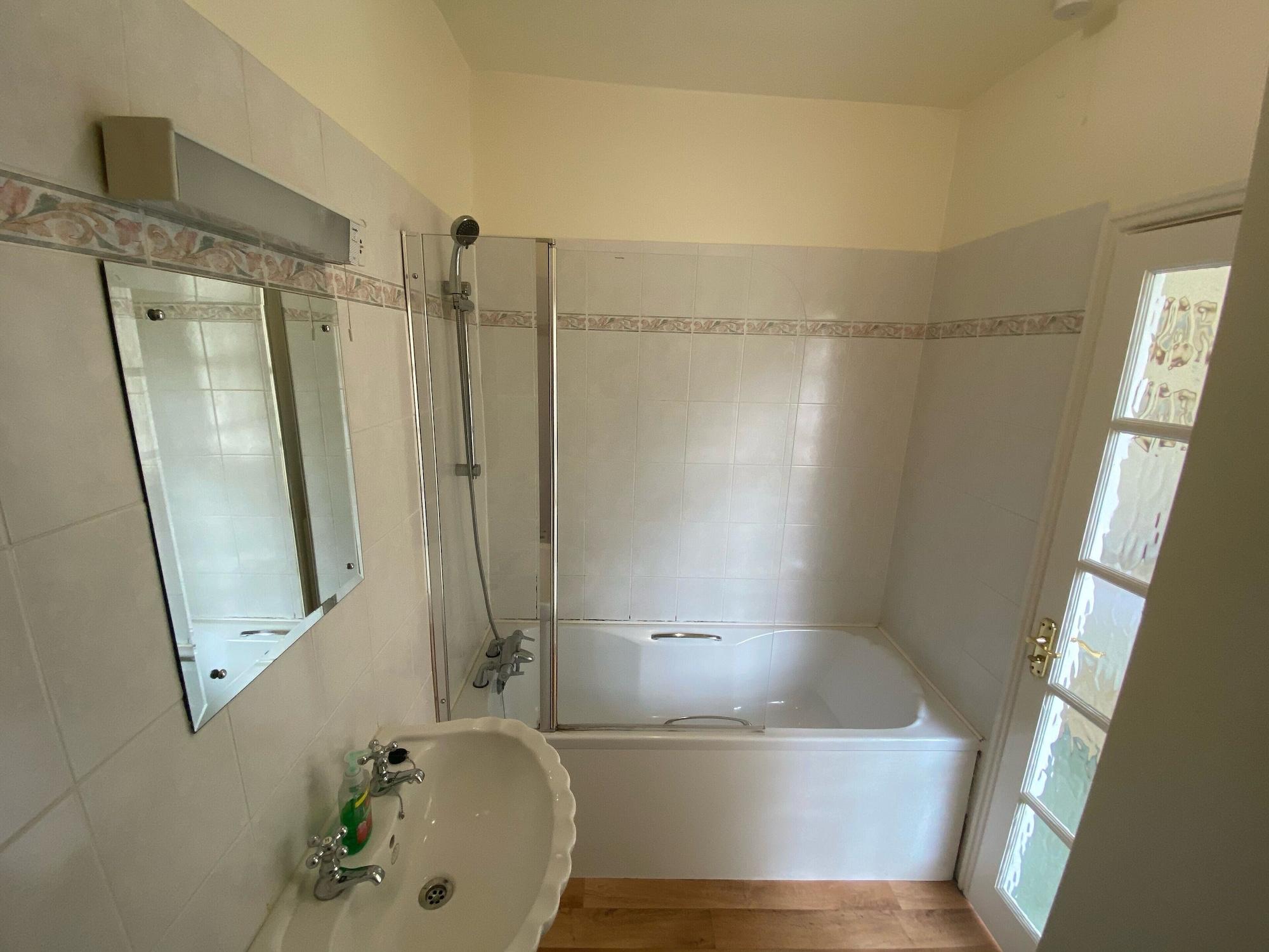 アッシュボーン The Royal Oak Bed & Breakfast エクステリア 写真