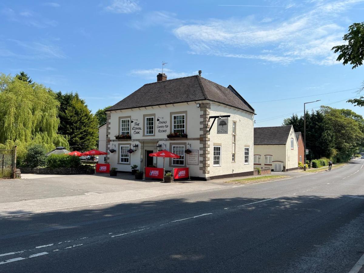 アッシュボーン The Royal Oak Bed & Breakfast エクステリア 写真